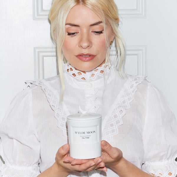 About a Candle - By Holly Willoughby